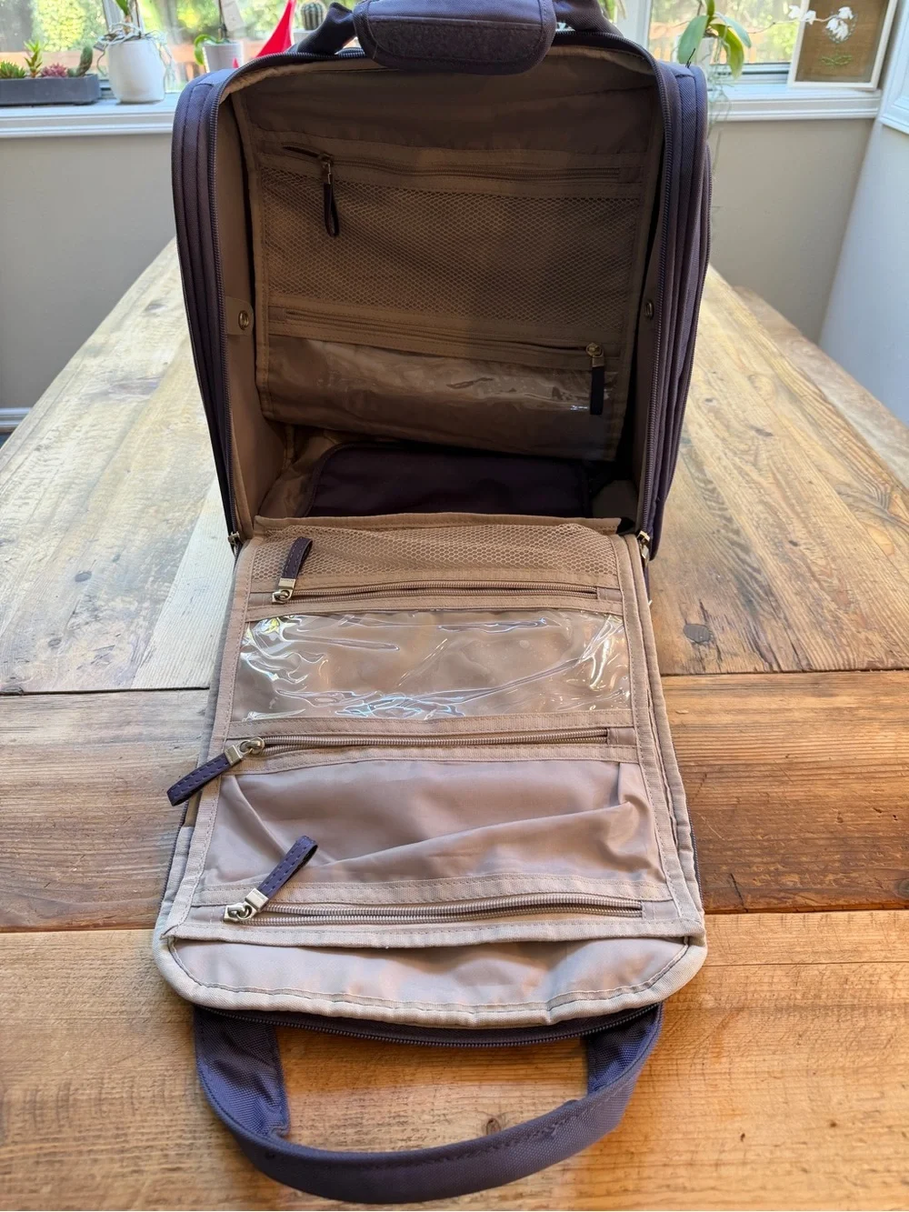 Samsonite Travel Organizer Bag in Deep Purple